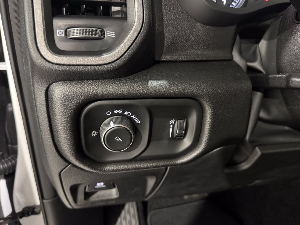 2027 RAM Ram 1500 Tradesman