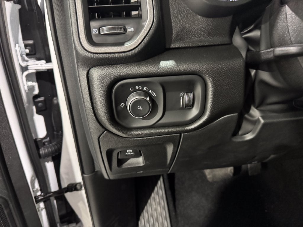 2027 RAM Ram 1500 Tradesman