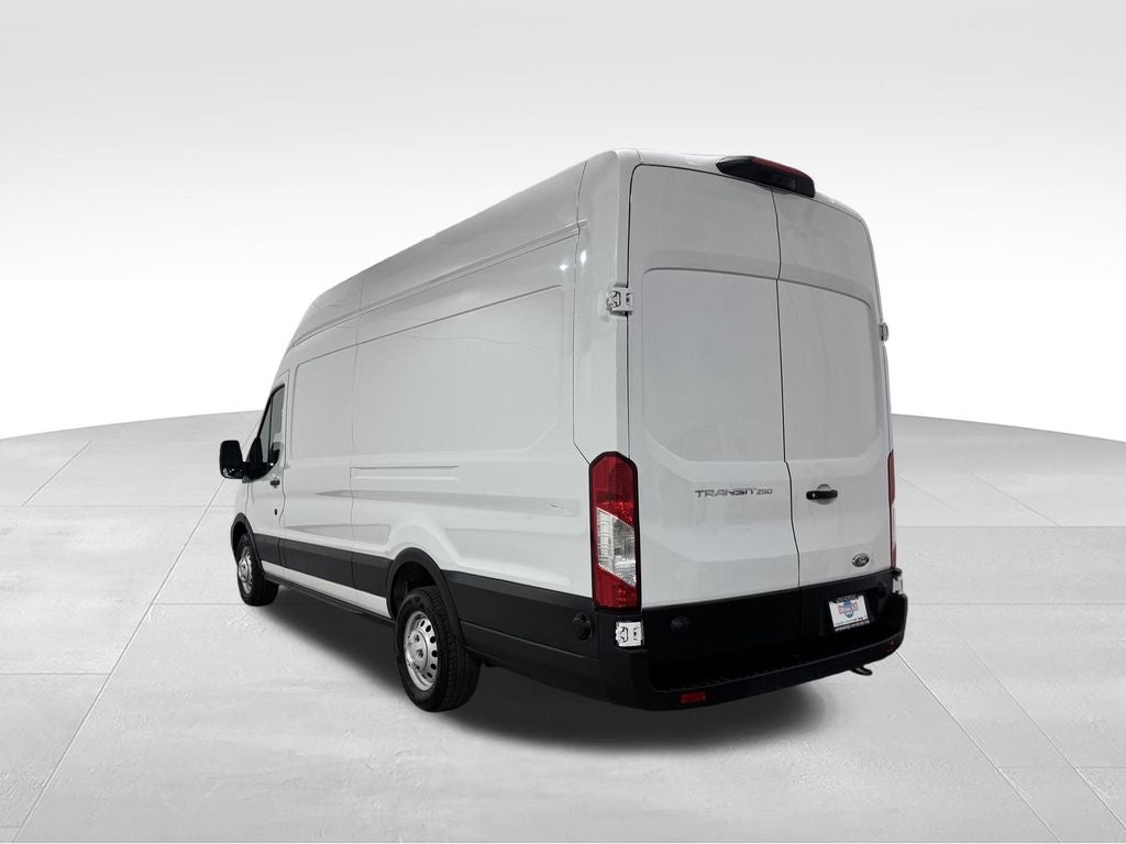 2024 Ford Furgoneta de carga Transit-250 Base