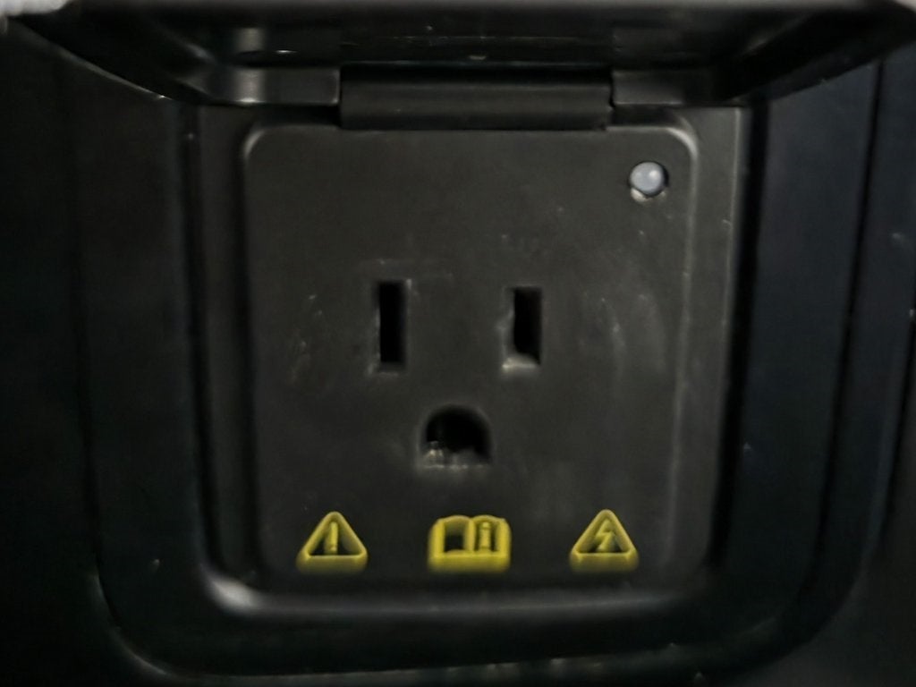 2023 Ford F-150 Lariat Sport