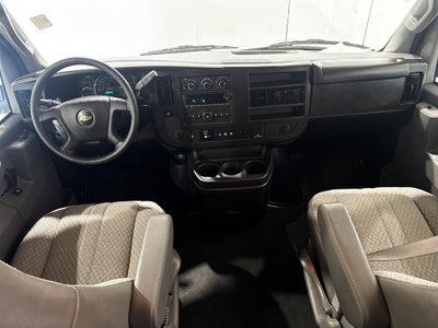 2025 Chevrolet Express Passenger LT Passenger