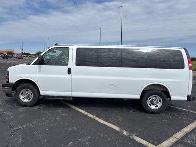 2025 Chevrolet Express Passenger LT Passenger