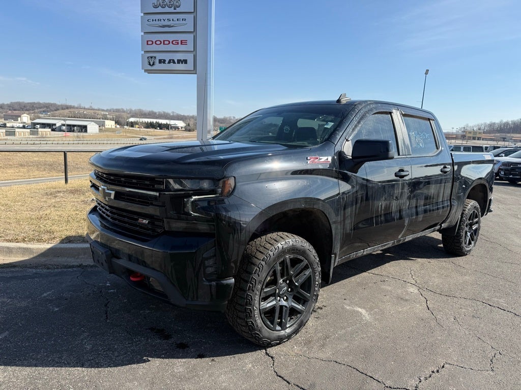Used 2021 Chevrolet Silverado 1500 LT Trail Boss with VIN 1GCPYFED0MZ433549 for sale in Kansas City