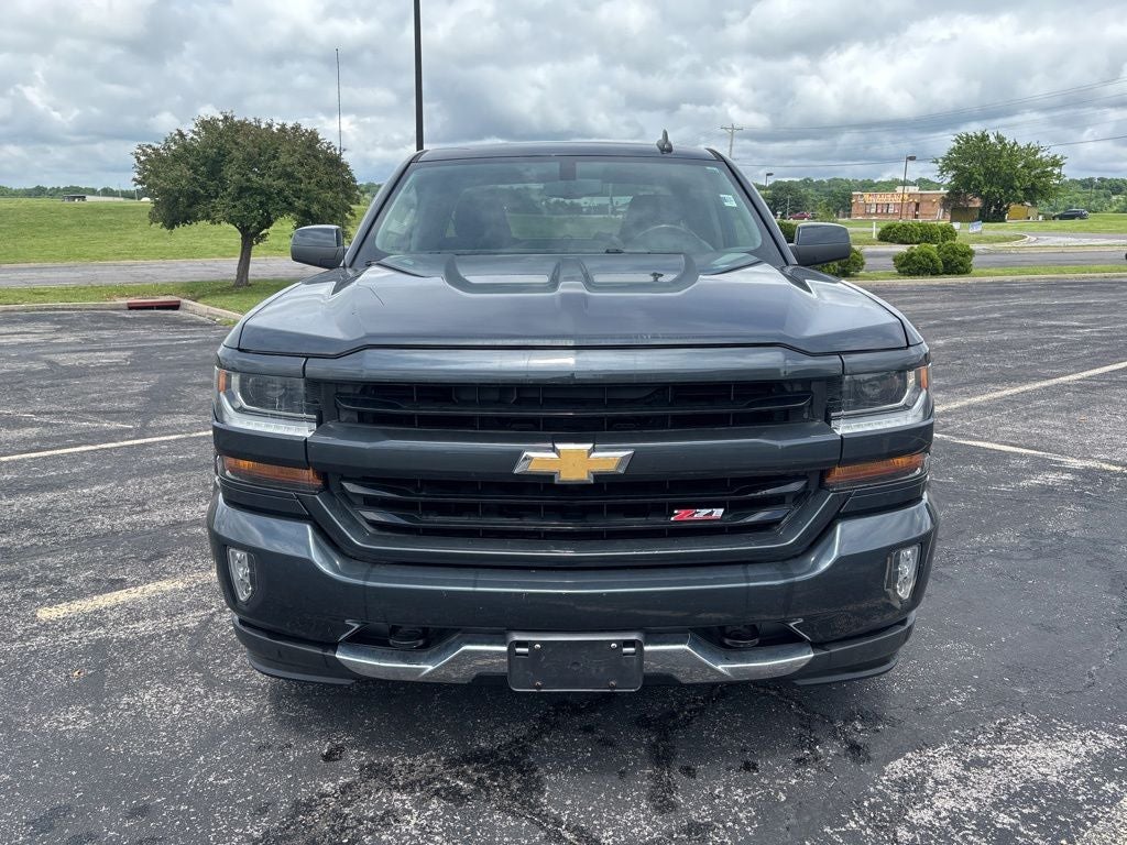 Used 2018 Chevrolet Silverado 1500 LT with VIN 1GCVKREC6JZ121278 for sale in Kansas City