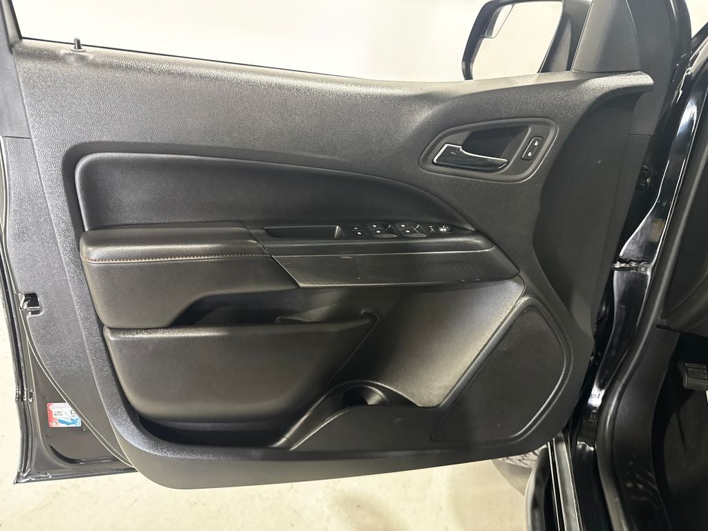 2022 GMC Canyon AT4 w/Leather