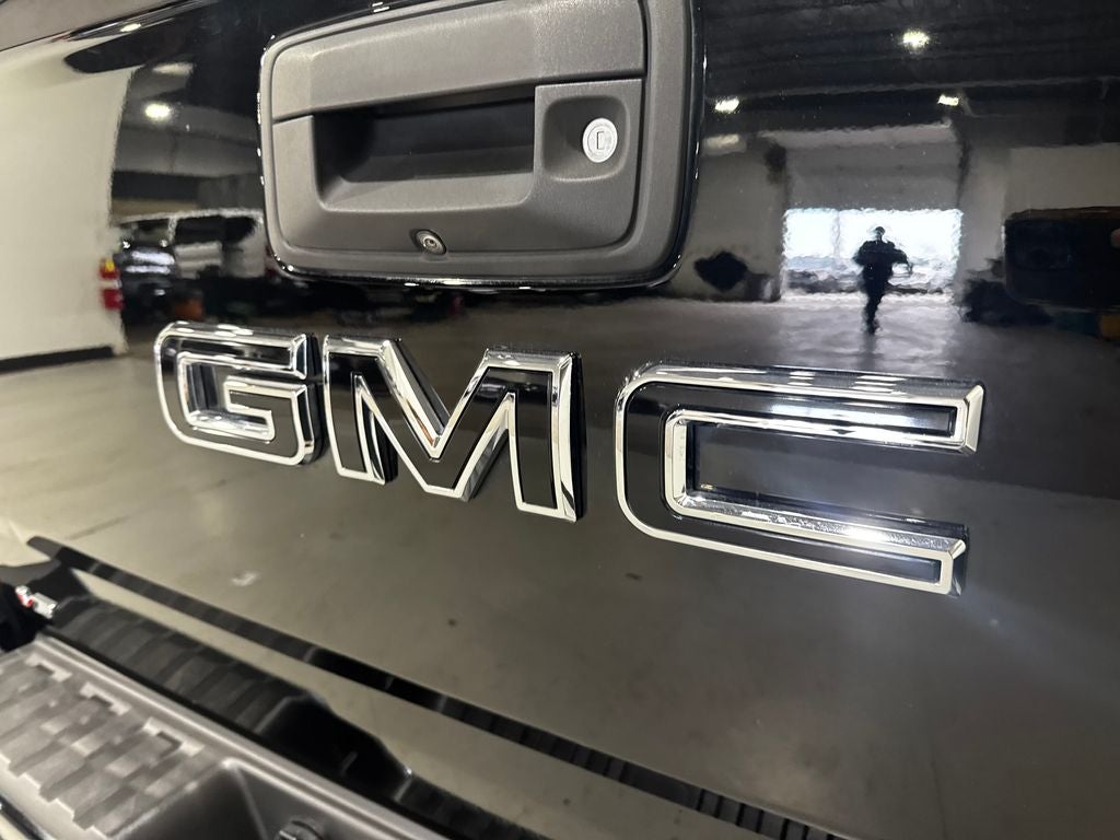 2022 GMC Canyon AT4 w/Leather