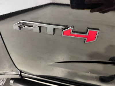 2022 GMC Canyon AT4 w/Leather