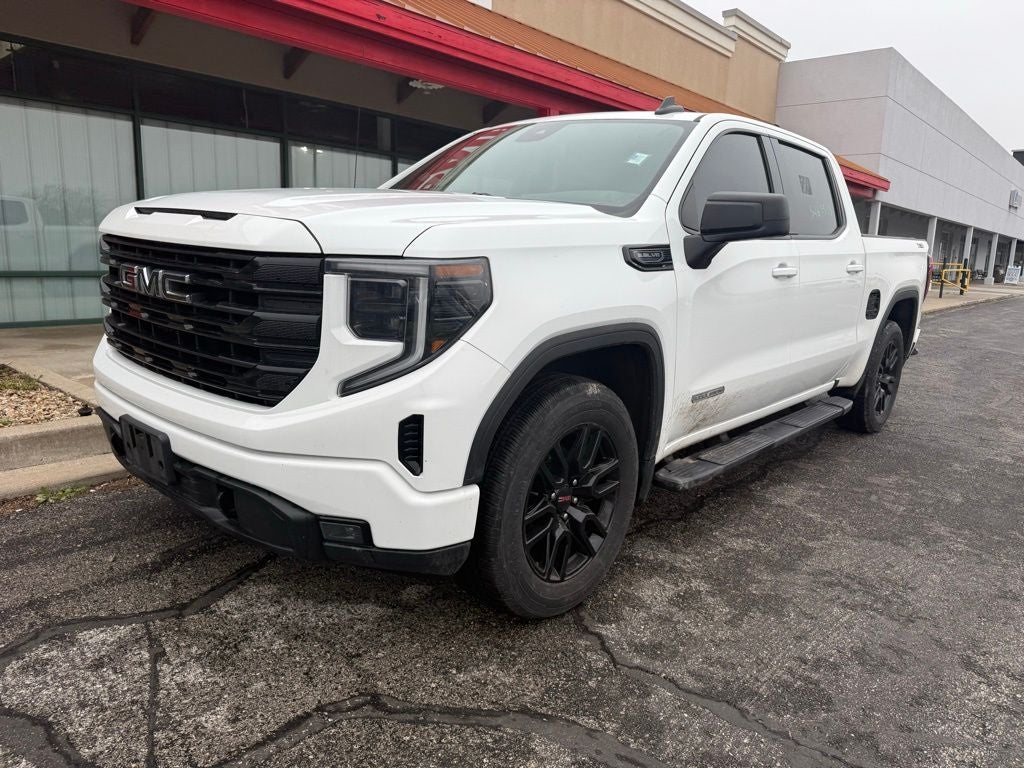 Used 2022 GMC Sierra 1500 Elevation with VIN 1GTUUCED3NZ597859 for sale in Kansas City