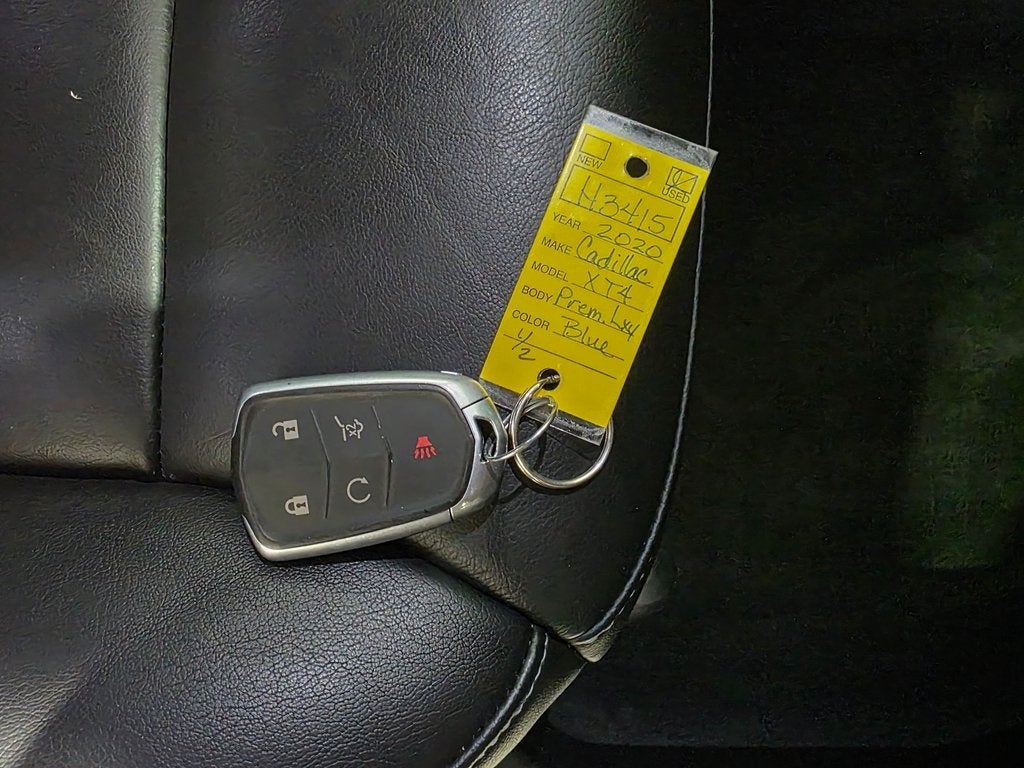 2020 Cadillac XT4 Premium Luxury