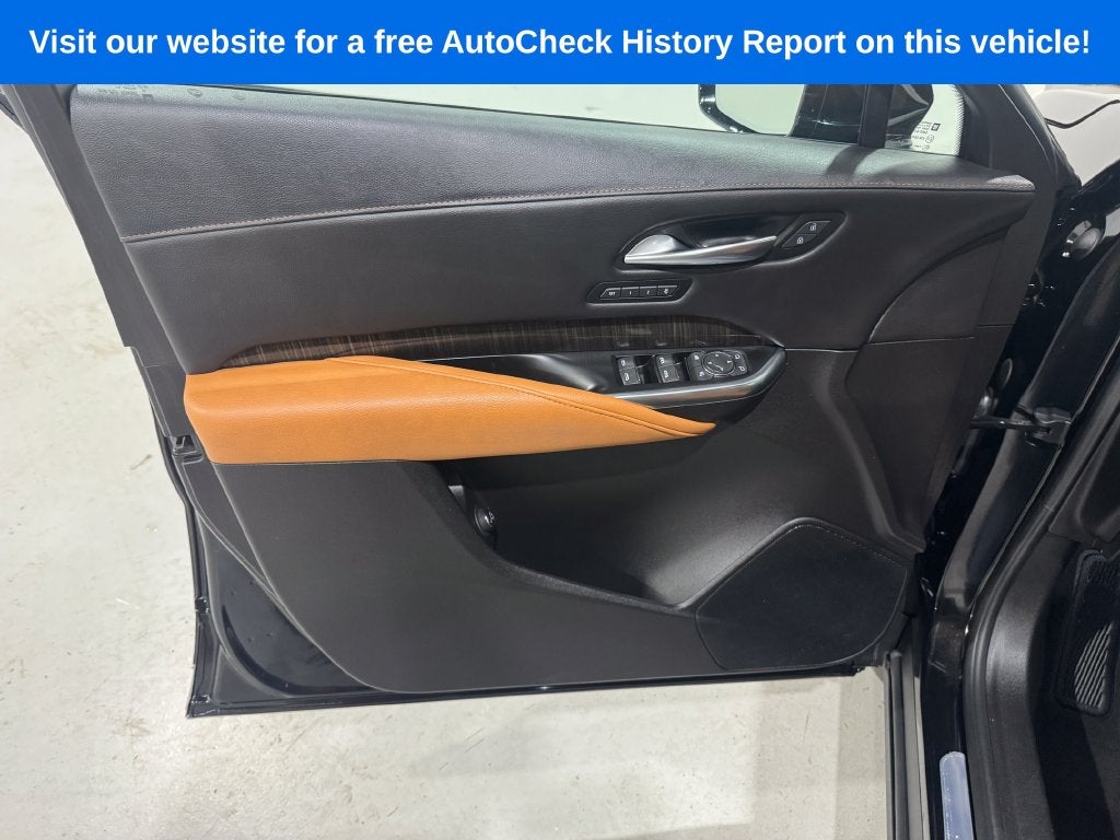 2022 Cadillac XT4 Premium Luxury