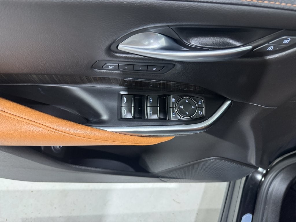 2022 Cadillac XT4 Premium Luxury