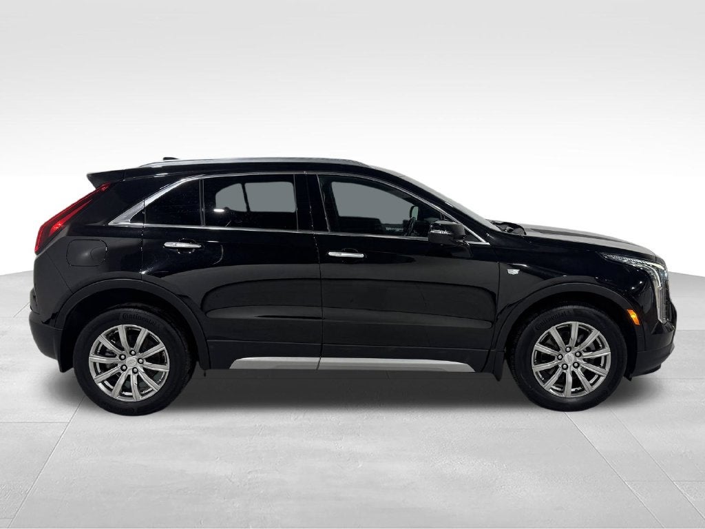 2022 Cadillac XT4 Premium Luxury