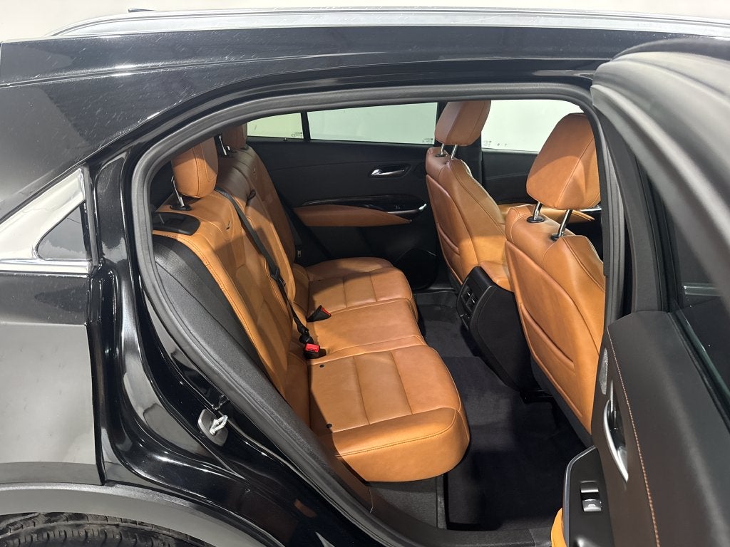 2022 Cadillac XT4 Premium Luxury