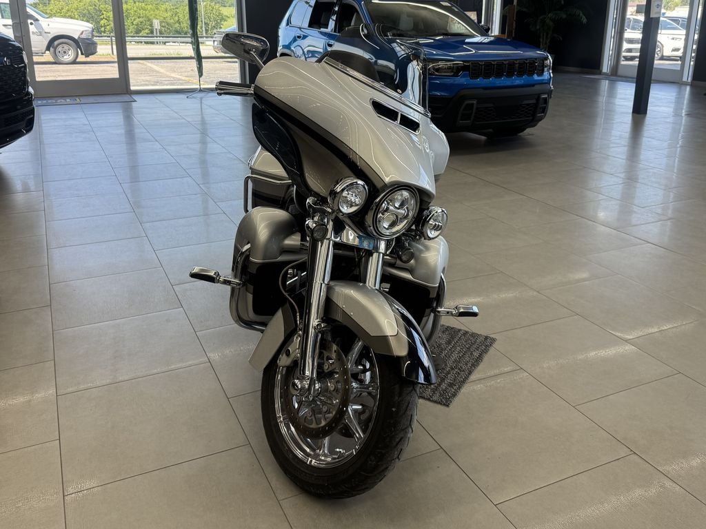 2017 Harley Davidson Ultra Limited CVO