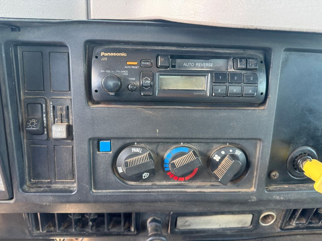 1998 International 4700 Base