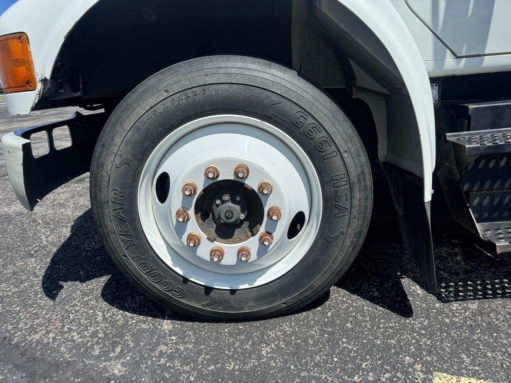 1998 International 4700 Base
