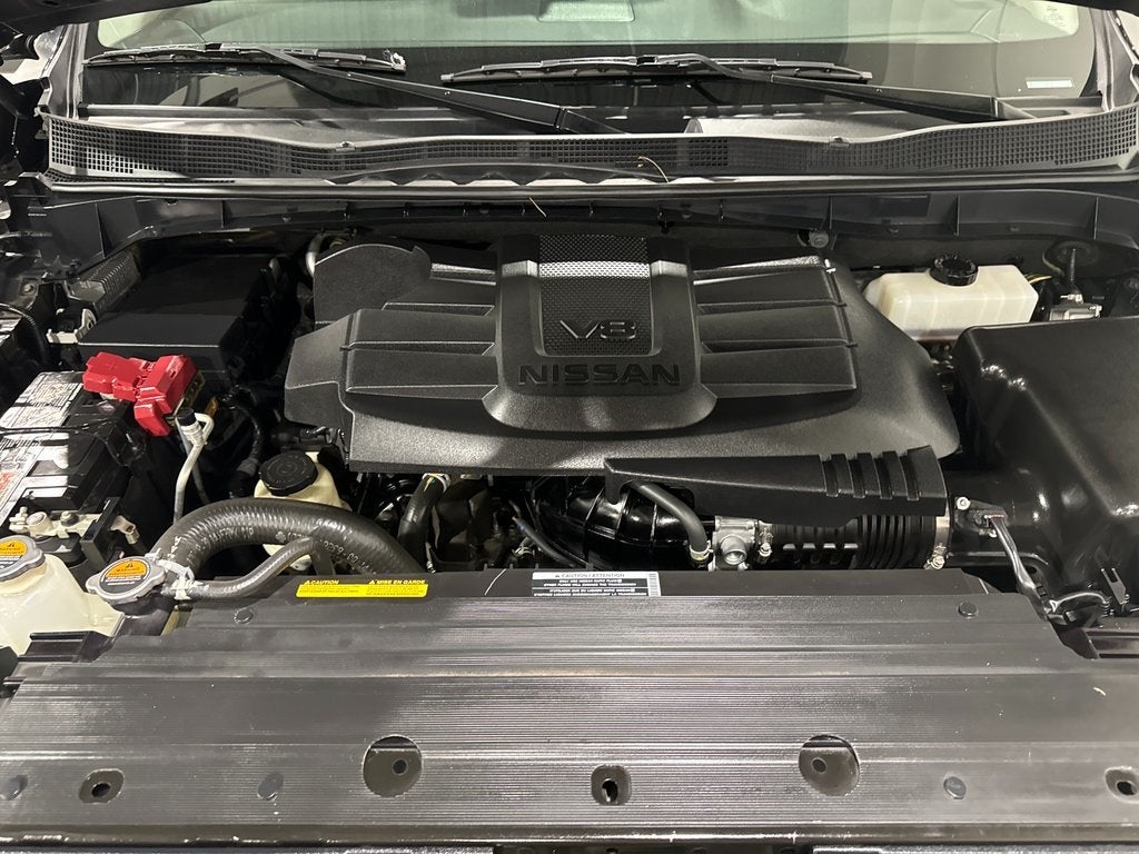 2023 Nissan TITAN SV