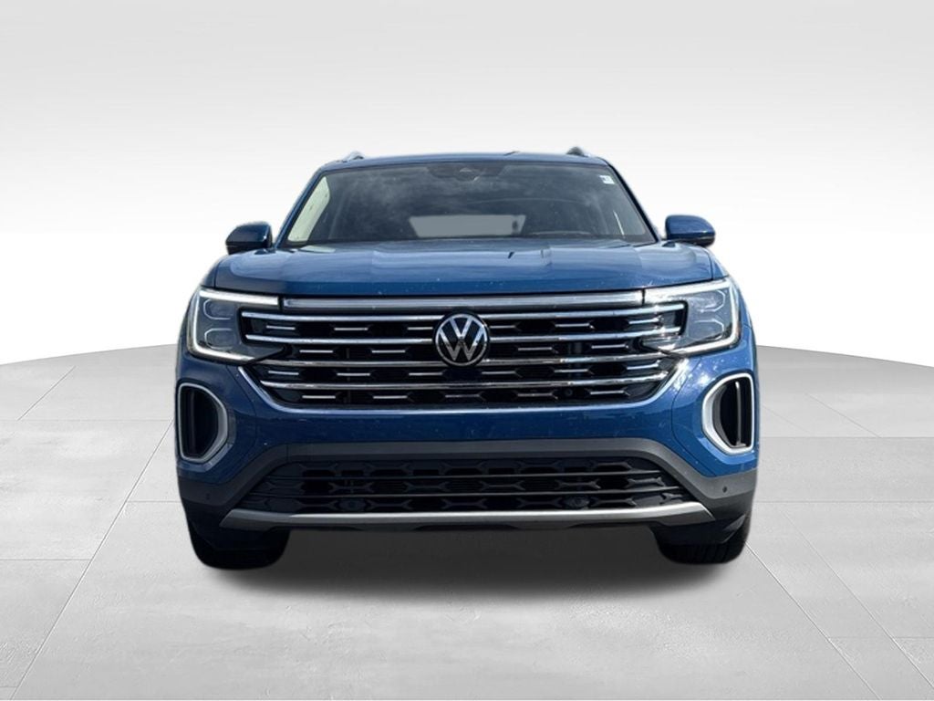 Used 2025 Volkswagen Atlas SEL with VIN 1V2BR2CA1SC572032 for sale in Kansas City