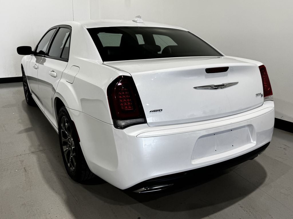 2016 Chrysler 300 S