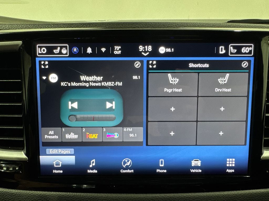 2025 Chrysler Pacifica Select