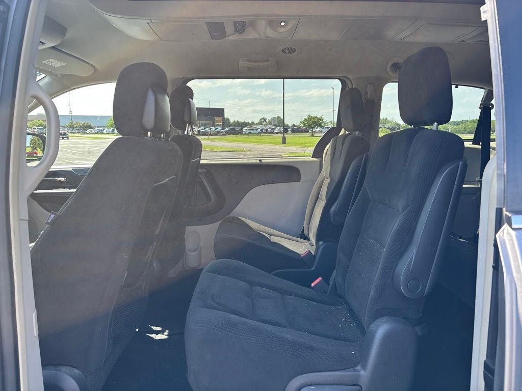 2016 Chrysler Town & Country Touring