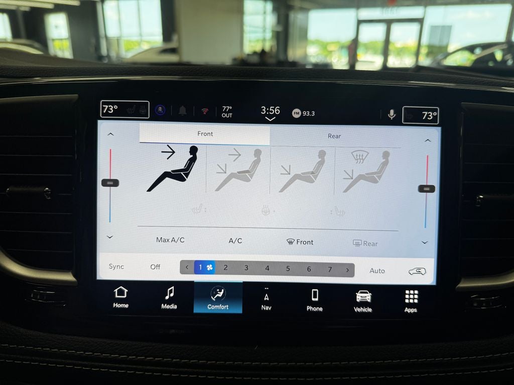 2027 Chrysler Pacifica Select