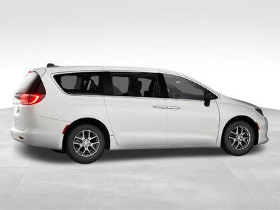 2027 Chrysler Pacifica LX