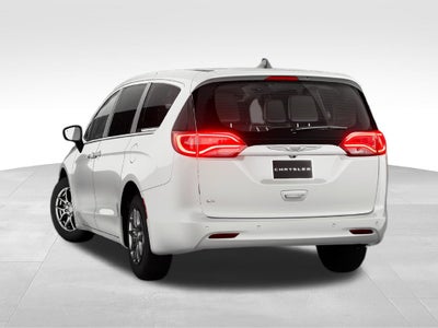 2027 Chrysler Pacifica LX