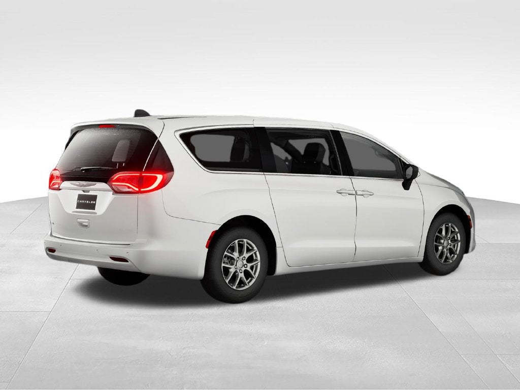 2027 Chrysler Pacifica LX