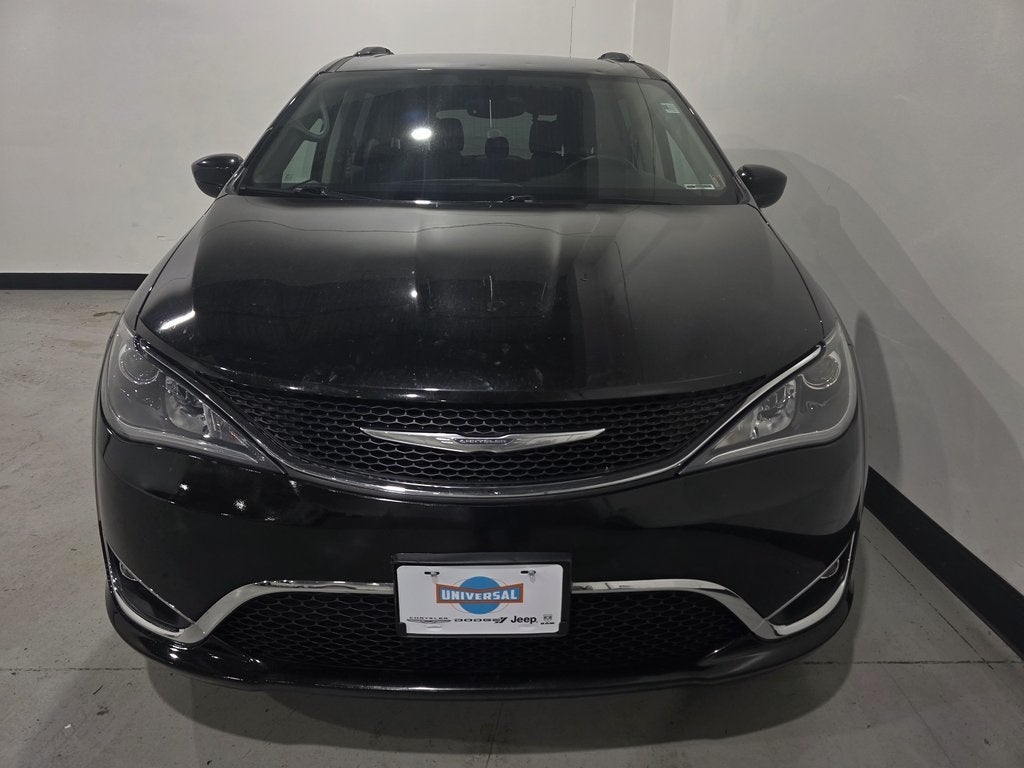 2017 Chrysler Pacifica Touring L Plus