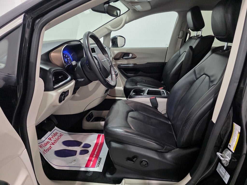 2017 Chrysler Pacifica Touring L Plus