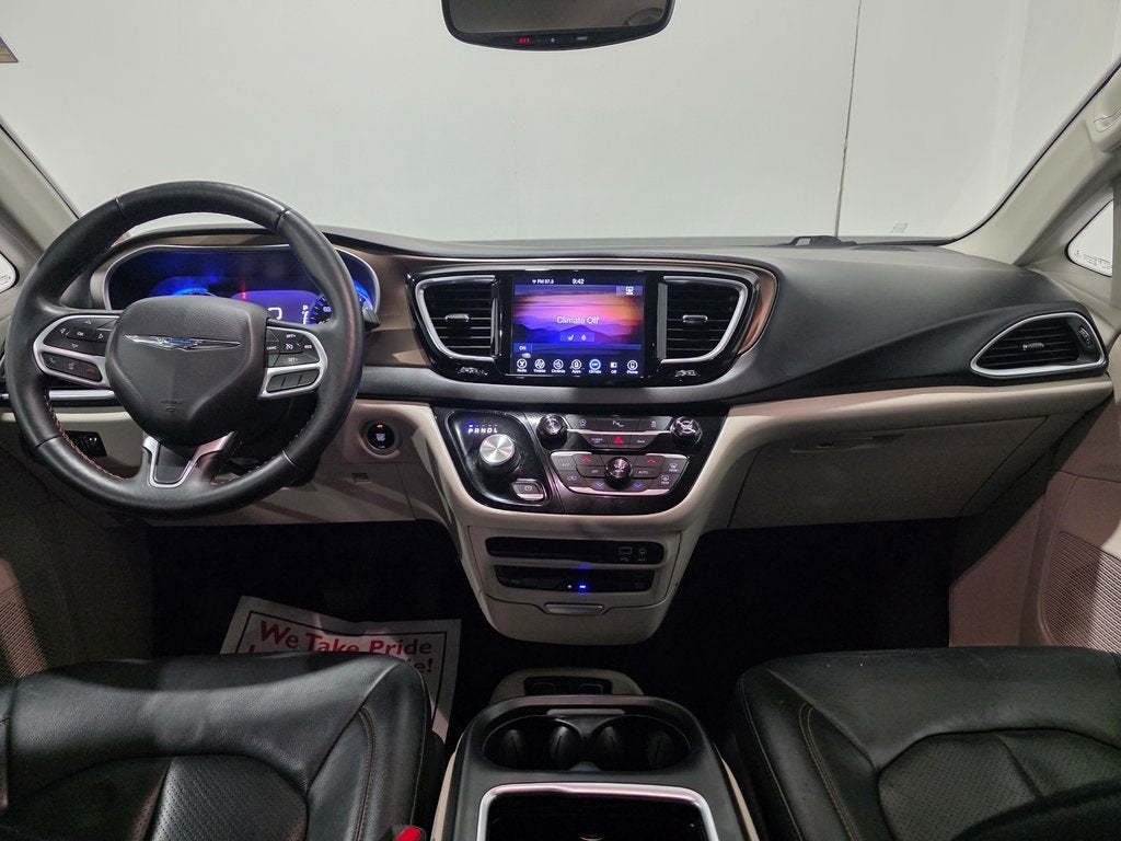 2017 Chrysler Pacifica Touring L Plus