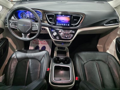 2017 Chrysler Pacifica Touring L Plus