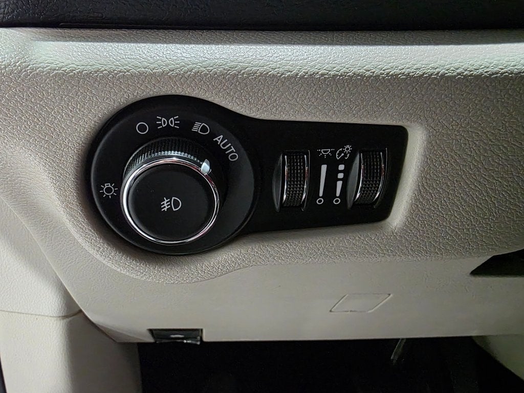 2017 Chrysler Pacifica Touring L Plus