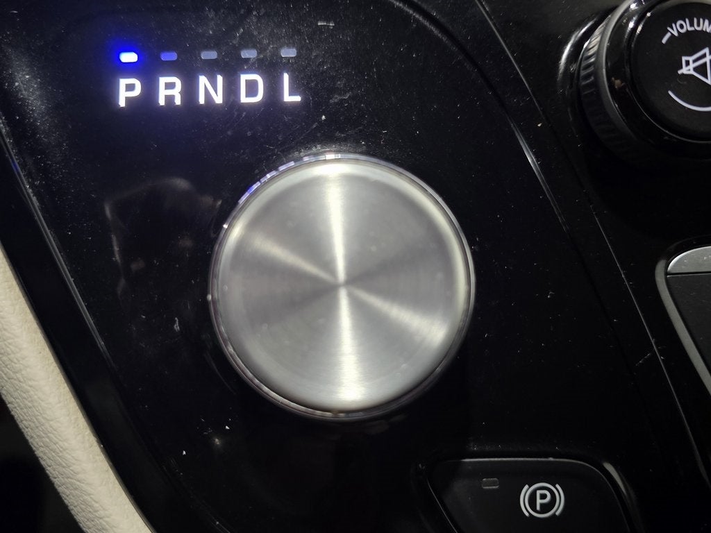 2017 Chrysler Pacifica Touring L Plus