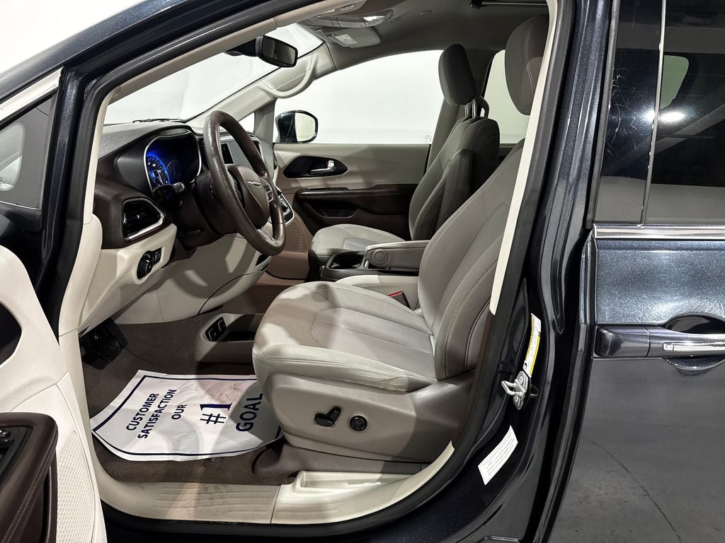 2020 Chrysler Pacifica Touring