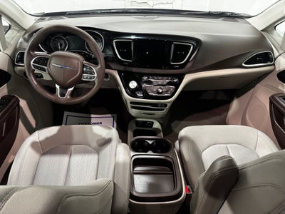 2020 Chrysler Pacifica Touring