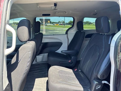 2021 Chrysler Pacifica Touring