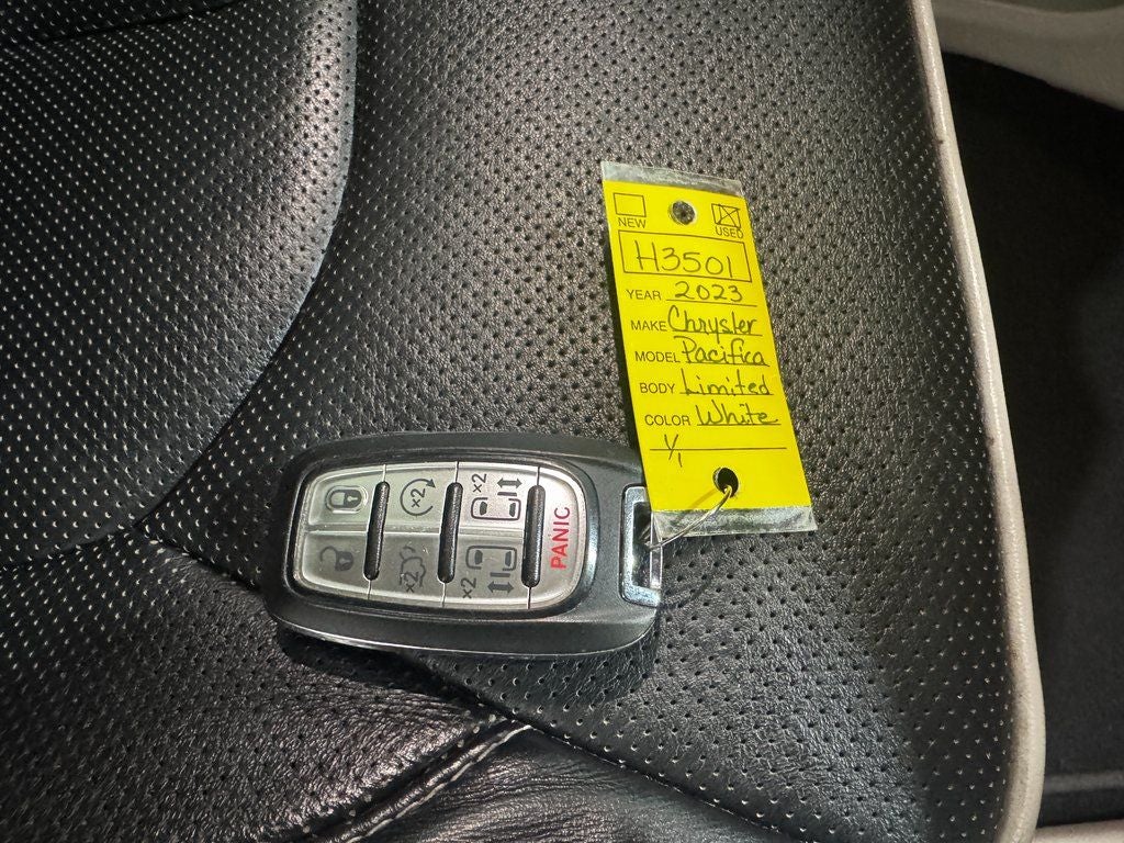 2023 Chrysler Pacifica Limited