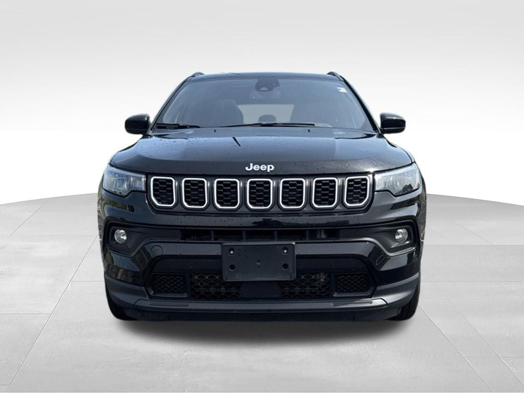Used 2025 Jeep Compass Latitude with VIN 3C4NJDBNXST547284 for sale in Kansas City