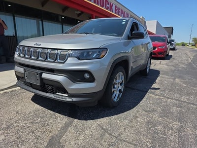 2022 Jeep Compass Latitude Lux