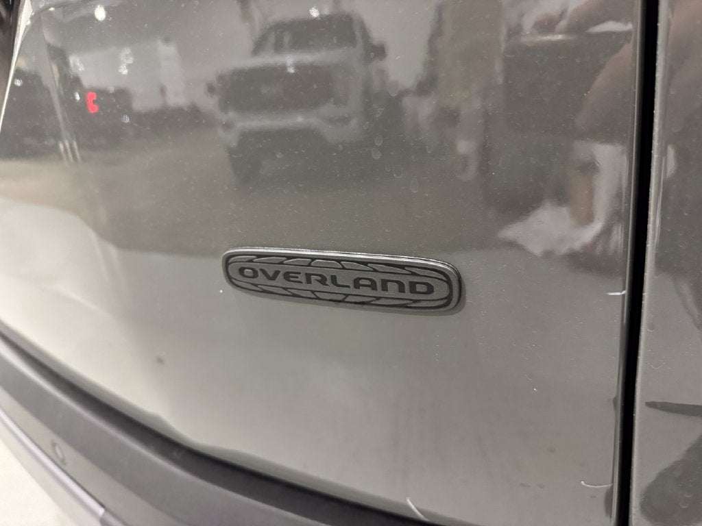2026 Jeep Cherokee Overland