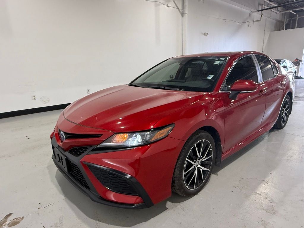 Used 2022 Toyota Camry SE with VIN 4T1S31AK3NU045709 for sale in Kansas City