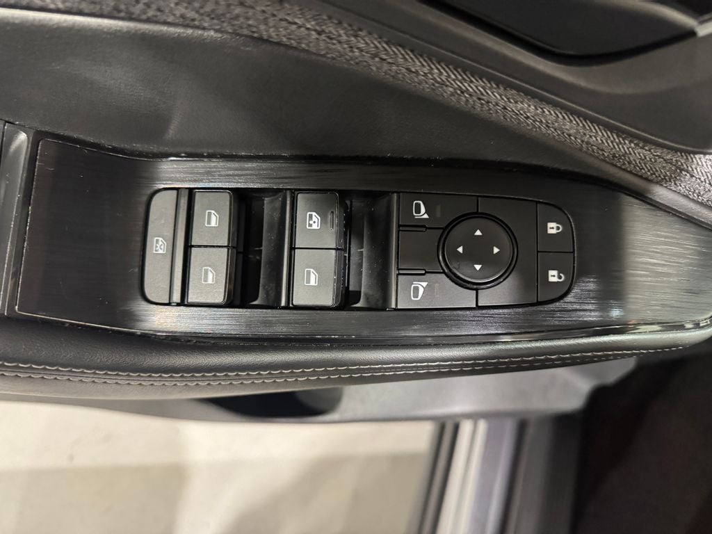 2022 Nissan Rogue S