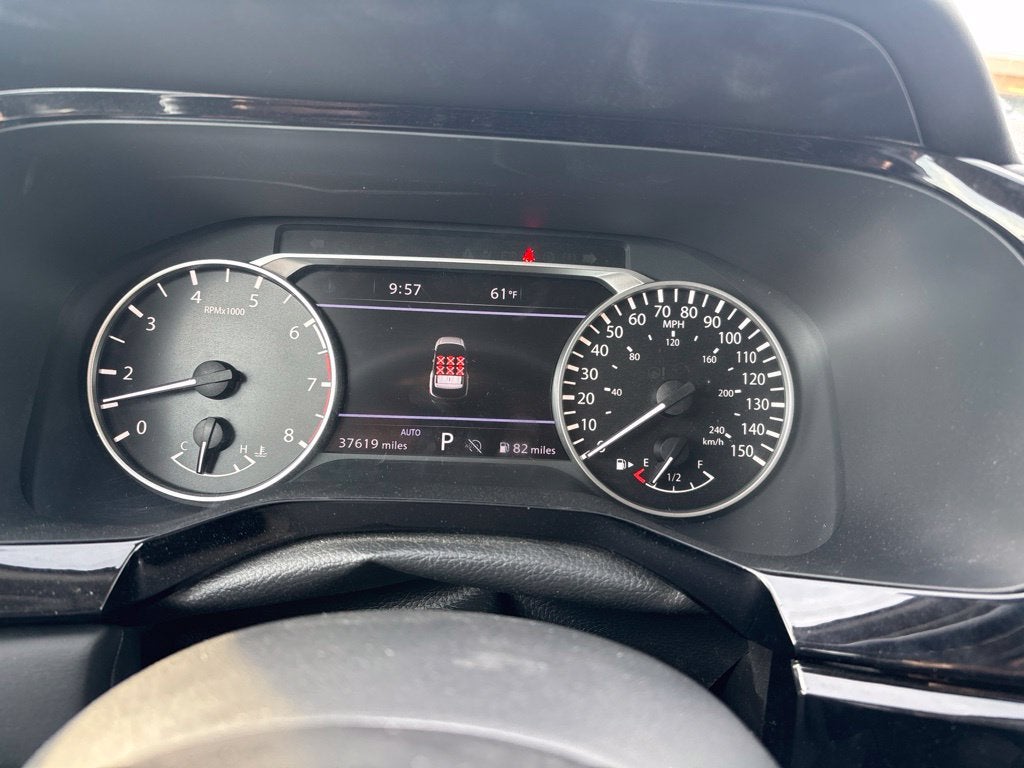 2023 Nissan Pathfinder SL Premium