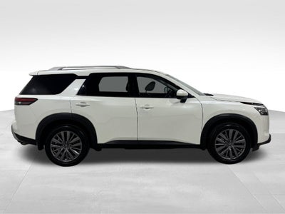 2023 Nissan Pathfinder SL Premium