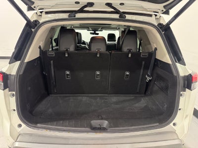 2023 Nissan Pathfinder SL Premium