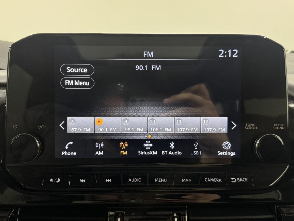 2023 Nissan Pathfinder SL Premium