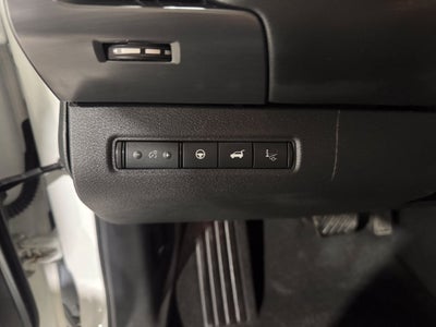 2023 Nissan Pathfinder SL Premium