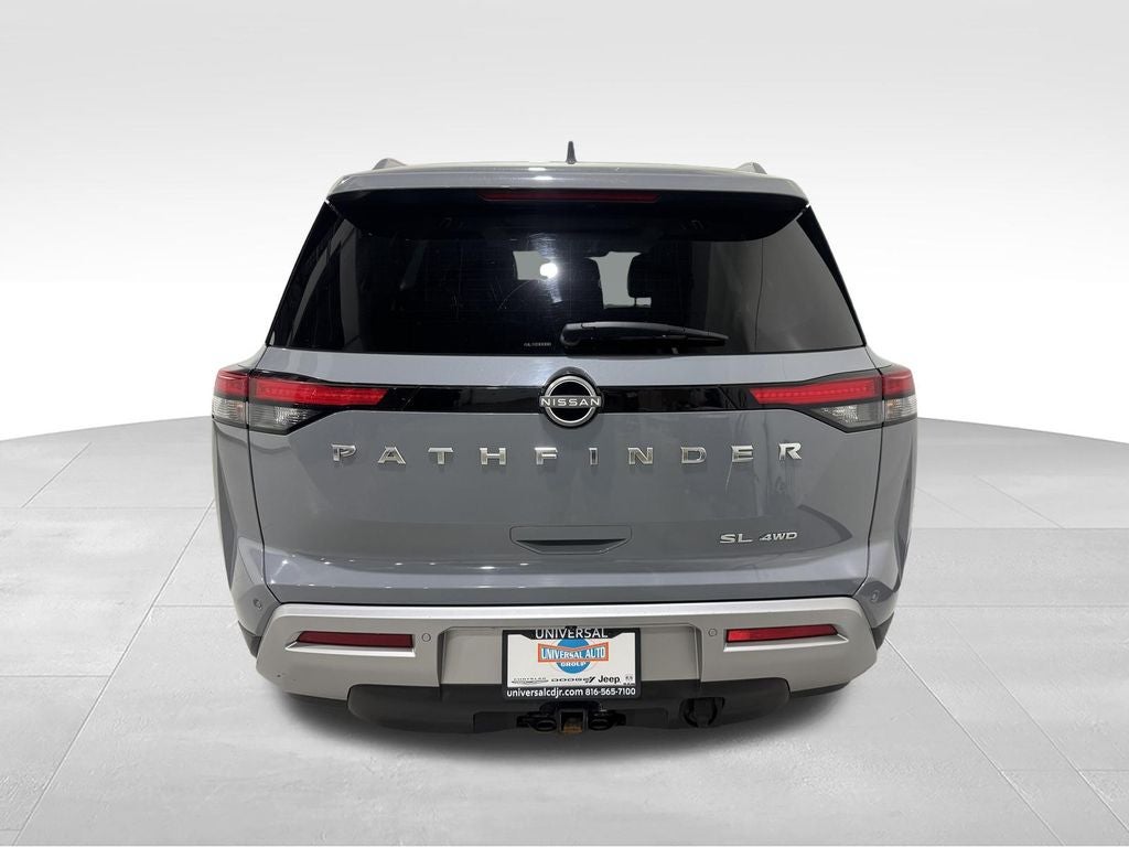 2023 Nissan Pathfinder SL